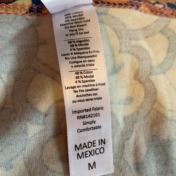 𝅺NWT Lularoe Perfect T Size Medium - Picture 6 of 6